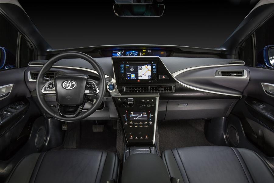 Toyota FCV 2015 года  (US) (фото 19 из 23)